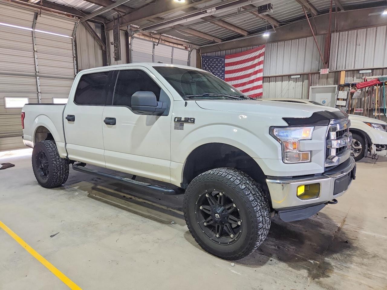 2015 Ford F150 Supercrew - Фото 4
