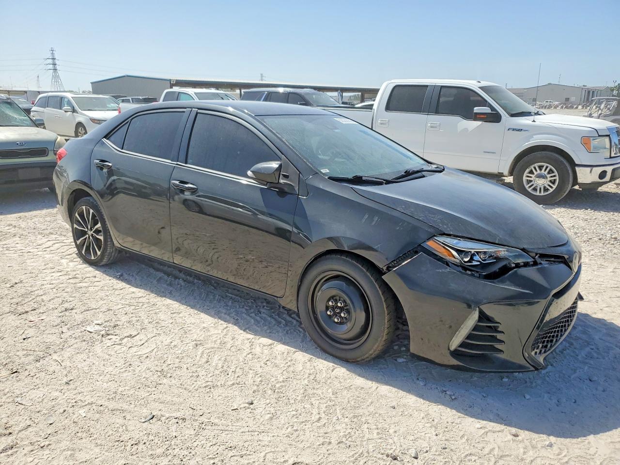 2017 Toyota Corolla Se - Фото 4