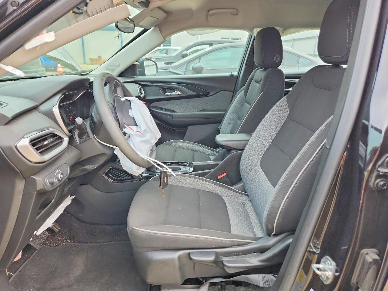 2023 Chevrolet Trailblazer Ls - Image 7