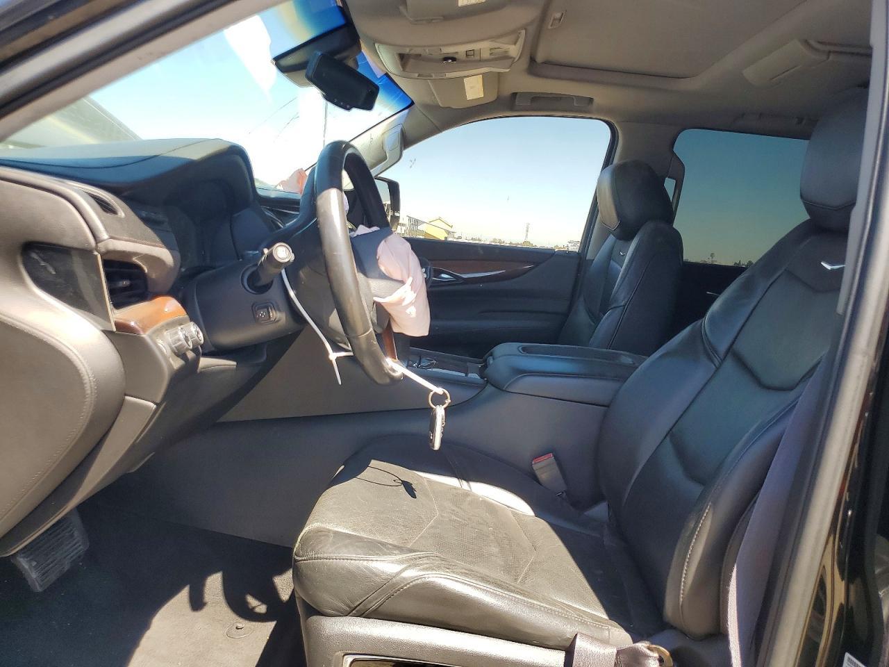 2015 Cadillac Escalade Premium - Image 7