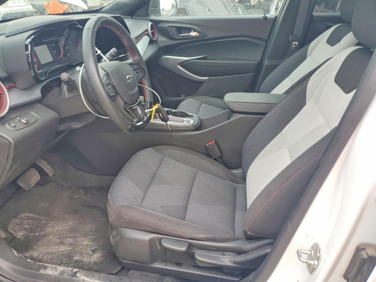 2024 Chevrolet Trax 1Rs - Фото 7