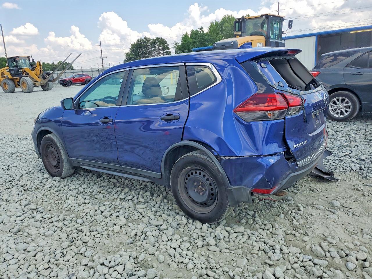 2018 Nissan Rogue S - Фото 2