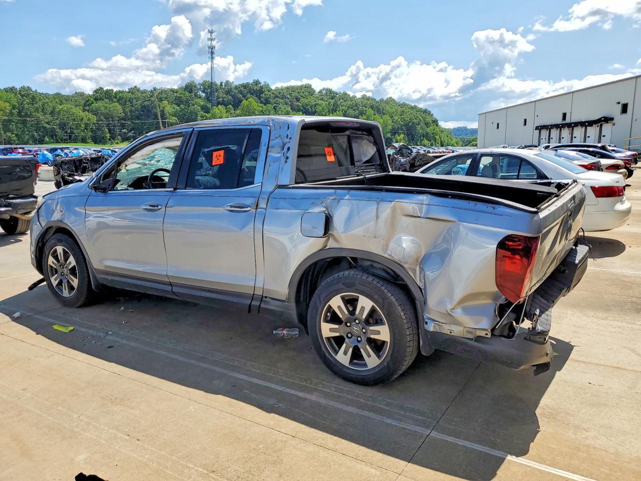 2019 Honda Ridgeline Rtl - Image 2