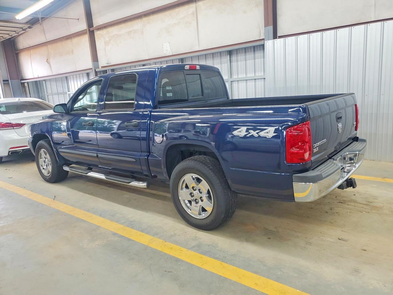 2005 Dodge Dakota Quad Slt - Фото 2