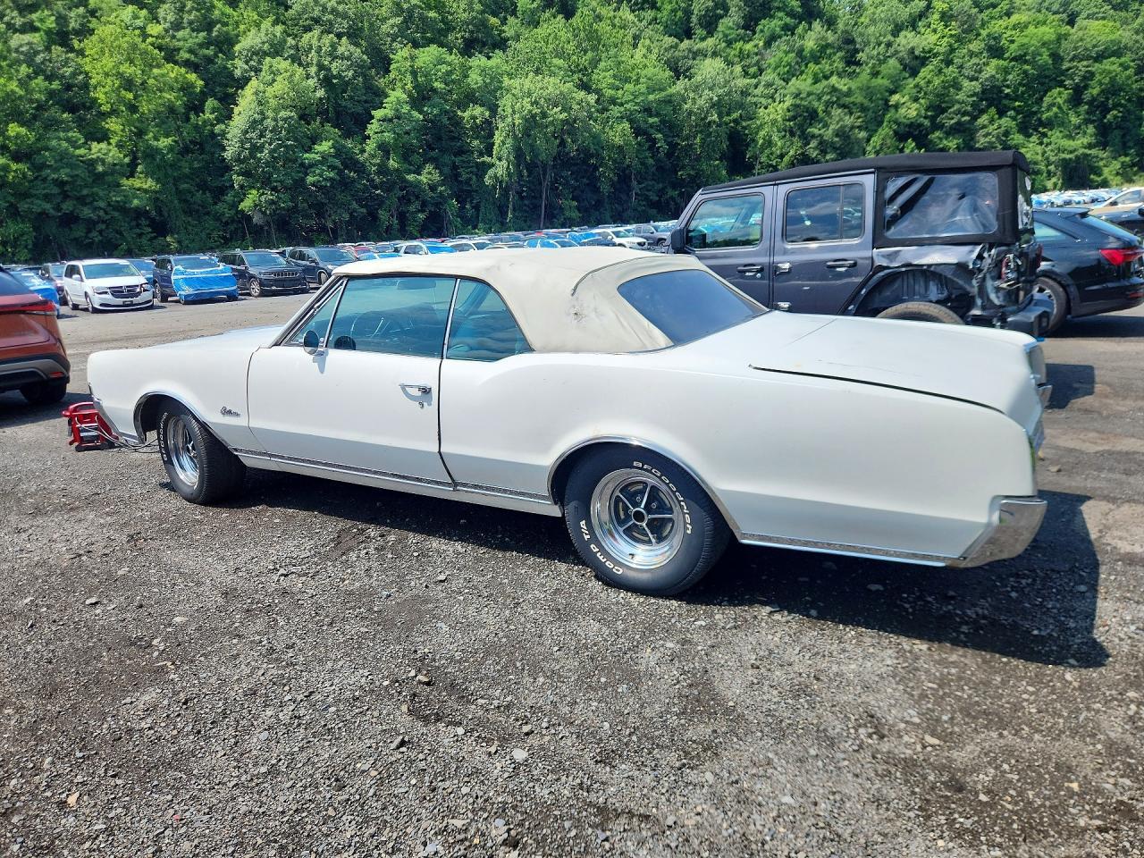 1967 Oldsmobile Cutlass - Фото 2