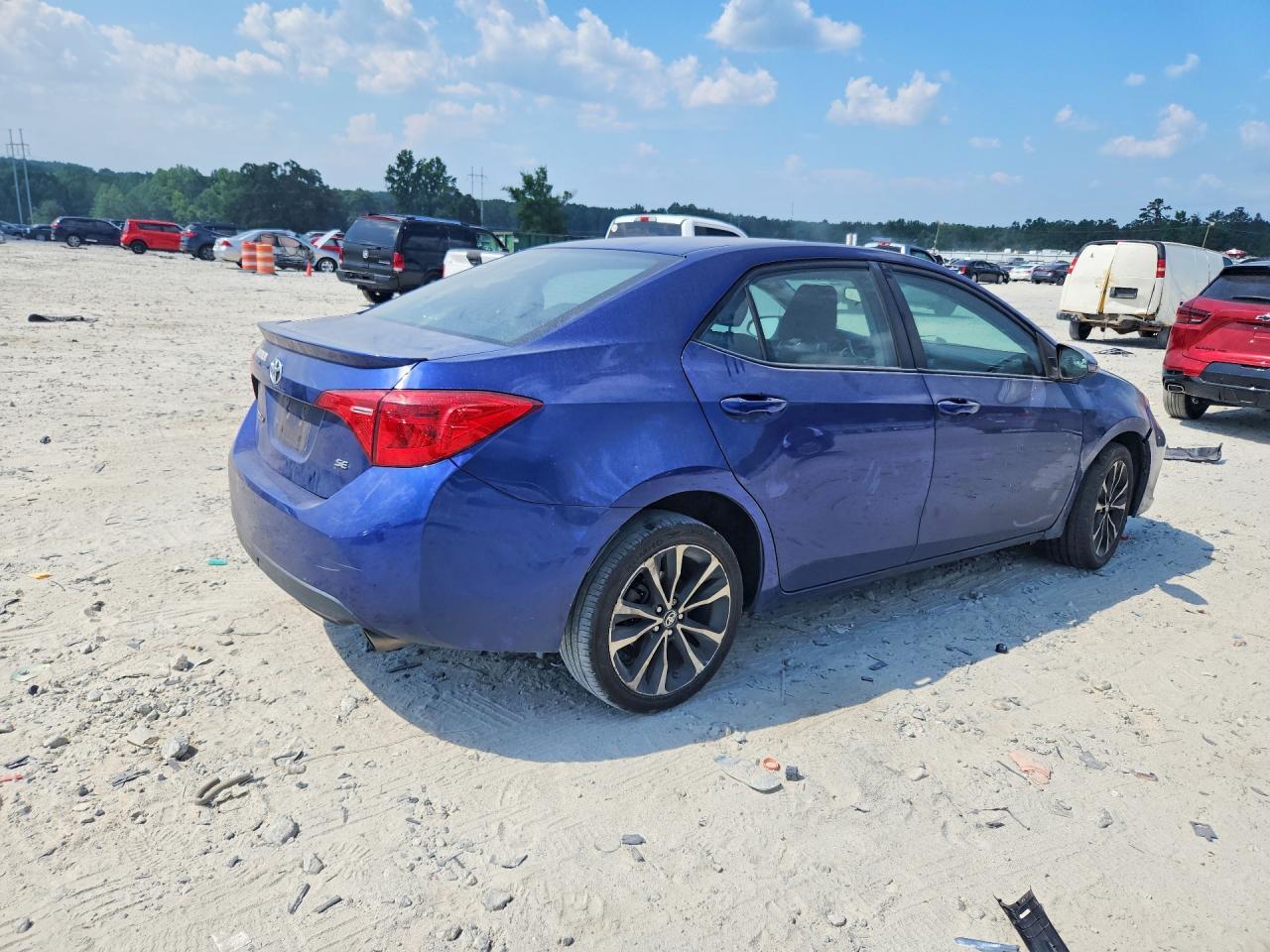 2017 Toyota Corolla - Фото 3