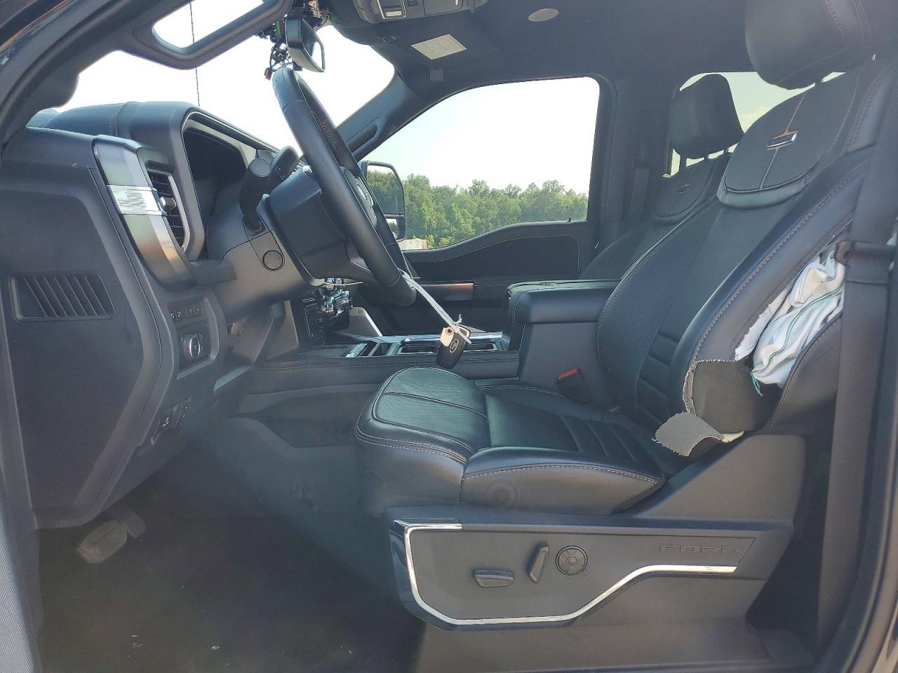 2024 Ford F250 Super Duty - Фото 7