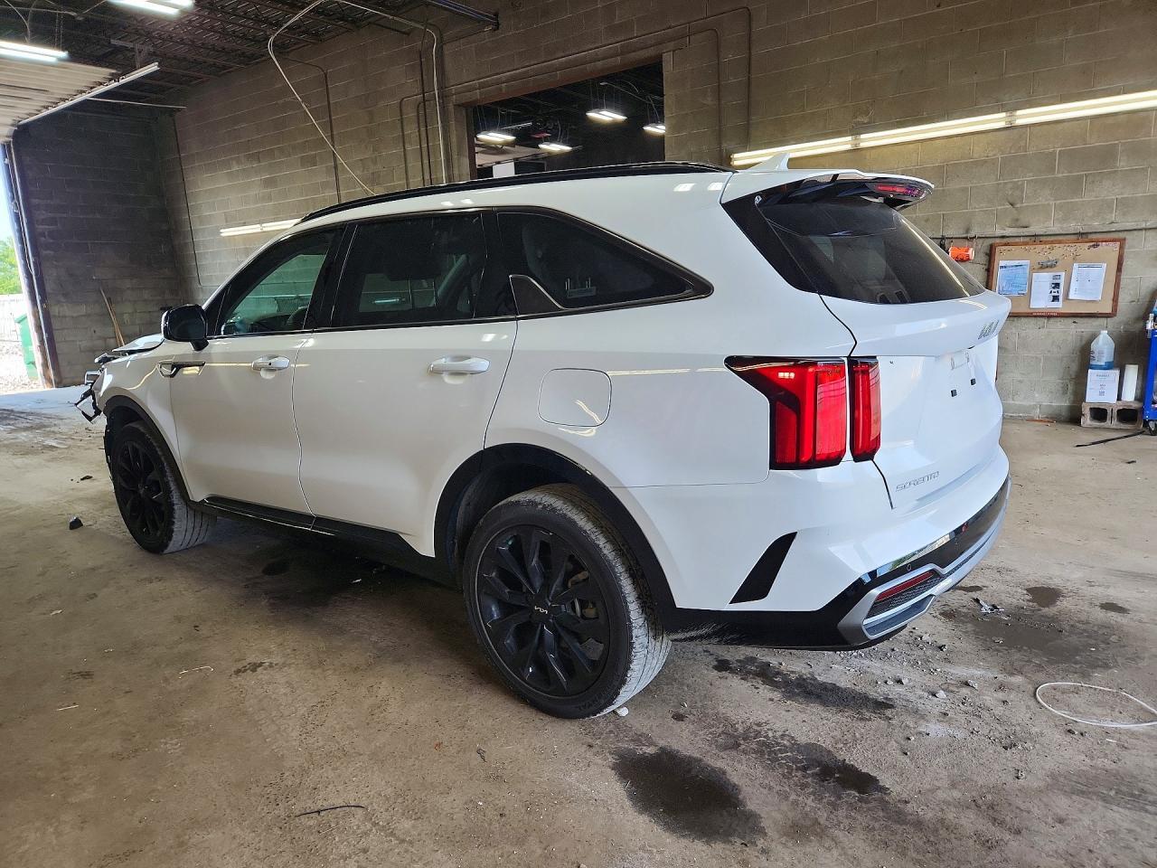 2023 Kia Sorento Sx - Image 2