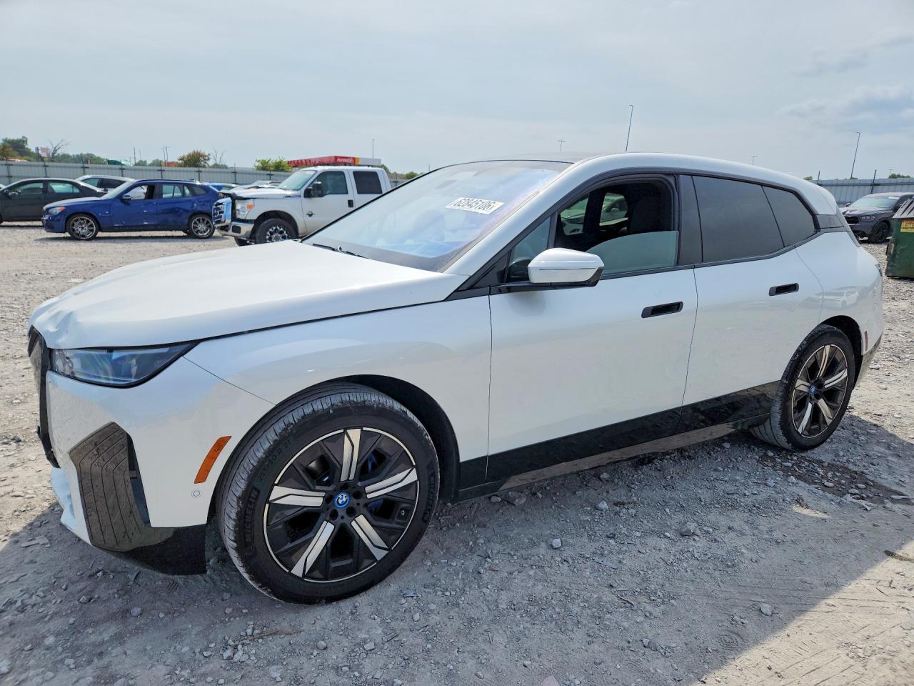 2025 BMW Ix xDrive50