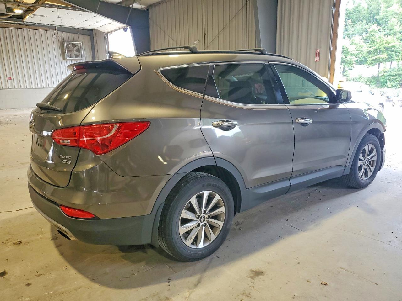 2014 Hyundai Santa Fe Sport 2.4L - Фото 3
