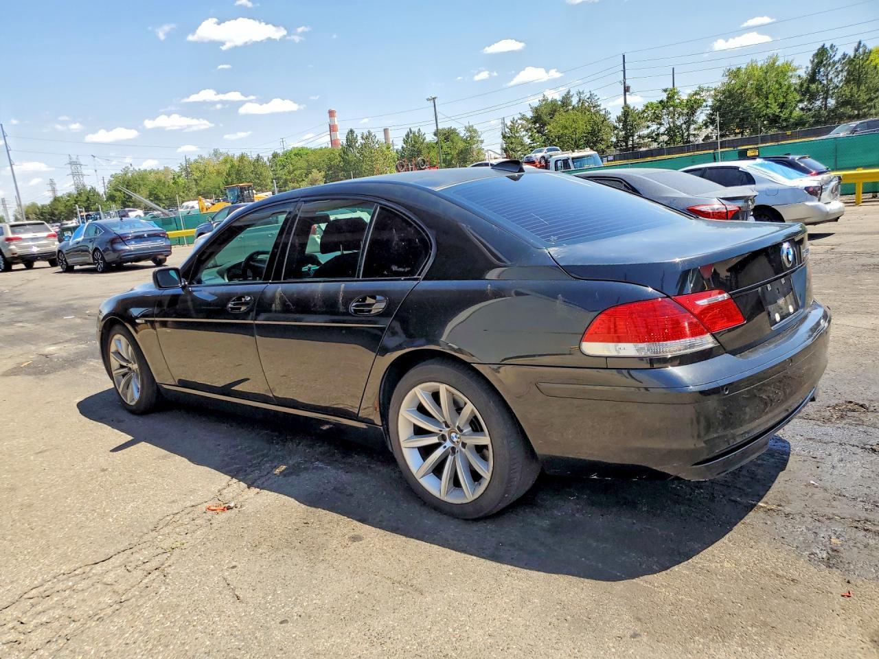 2007 BMW 750 I - Image 2