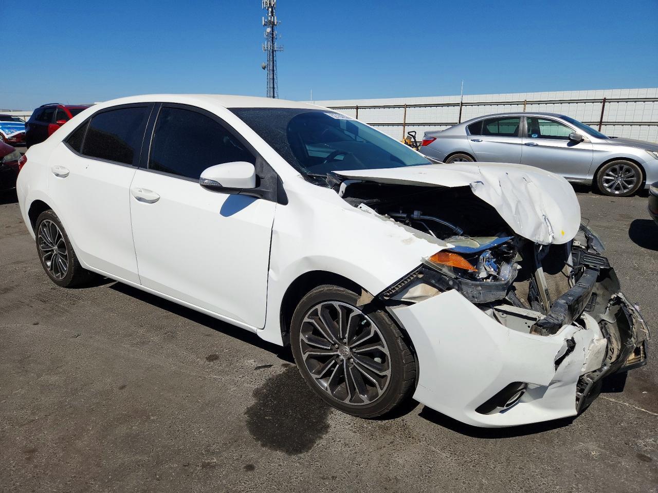 2015 Toyota Corolla S Plus - Фото 4