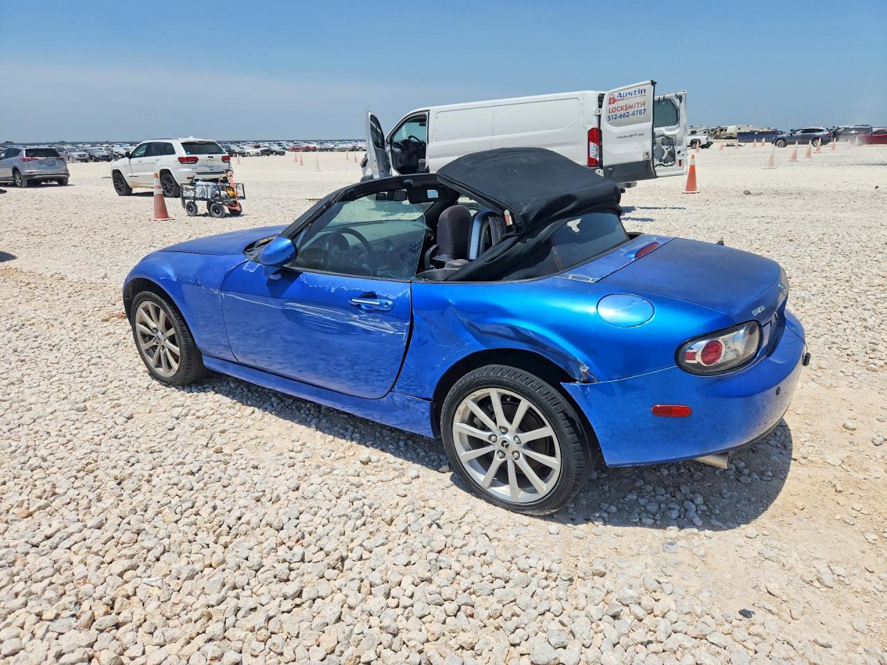 2006 Mazda Mx-5 Miata - Image 2
