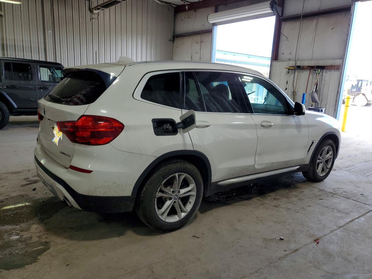 2018 BMW X3 xDrive30I - Image 3