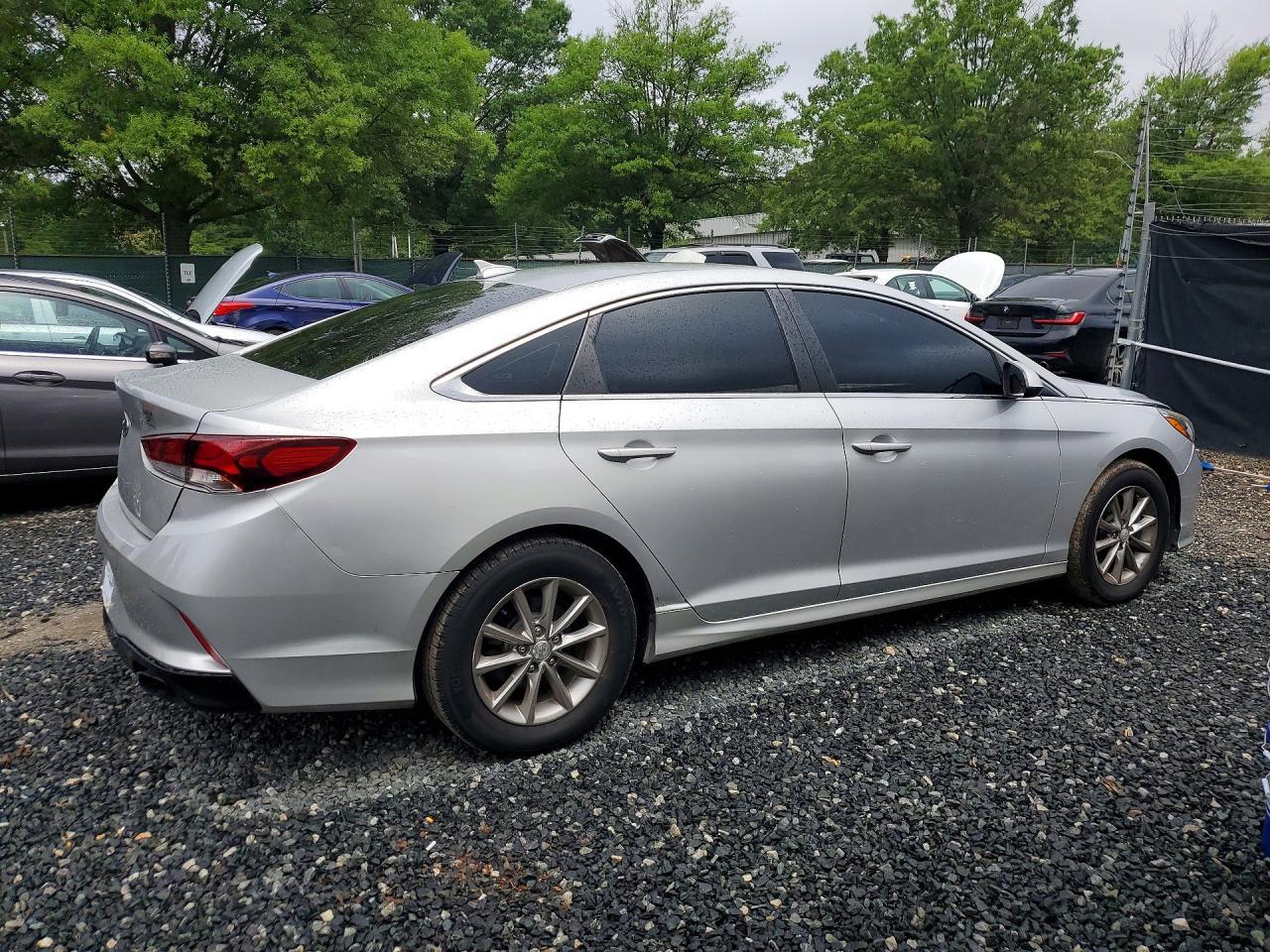 2018 Hyundai Sonata Se - Image 3