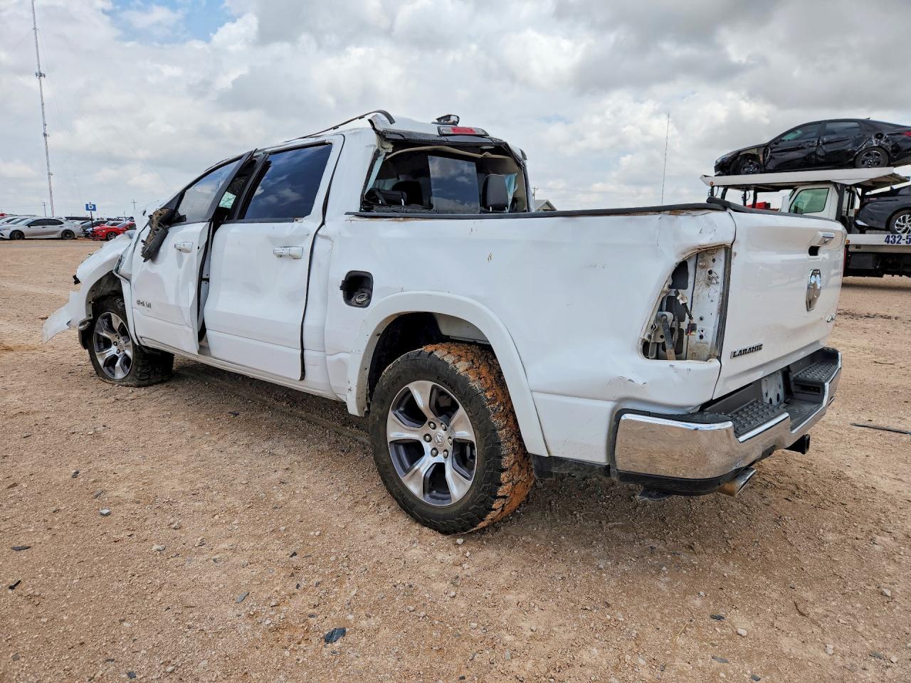 2021 Ram 1500 Laramie - Фото 2