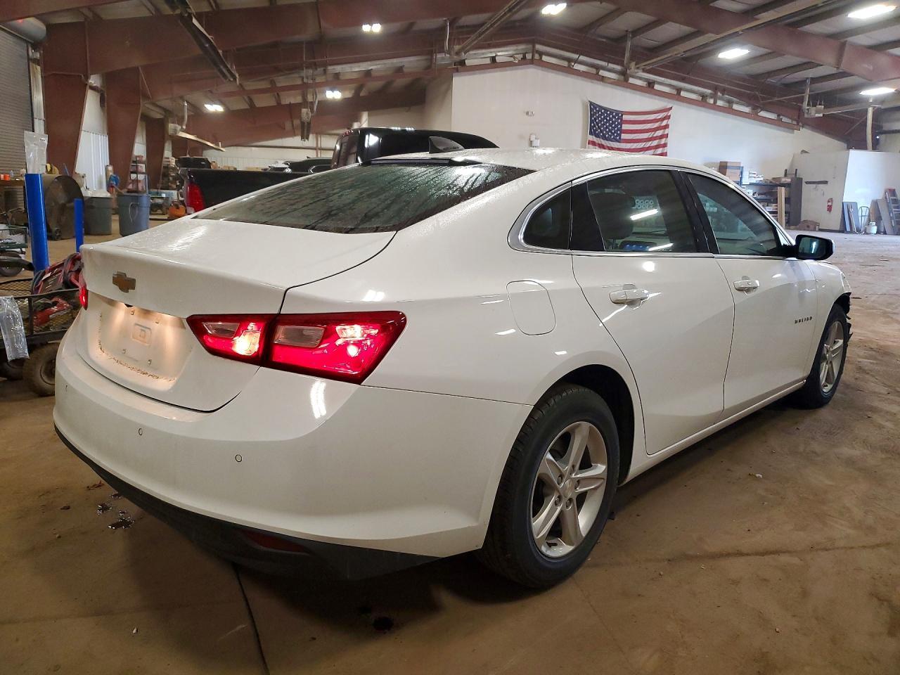 2020 Chevrolet Malibu Ls - Image 3