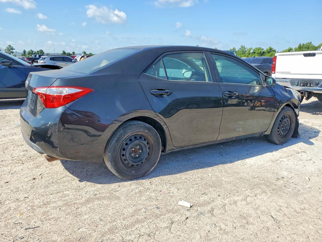 2014 Toyota Corolla Le - Image 3