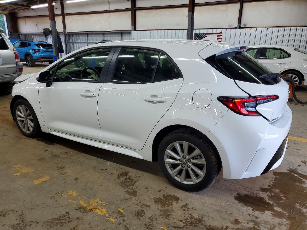 2024 Toyota Corolla Hatchback Se - Фото 2