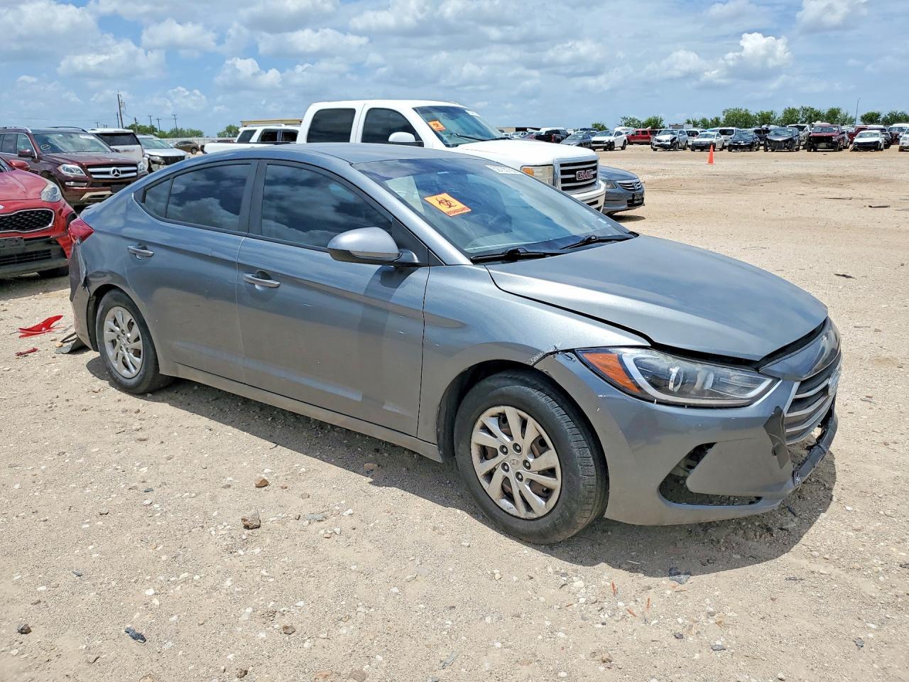 2017 Hyundai Elantra Se - Image 4