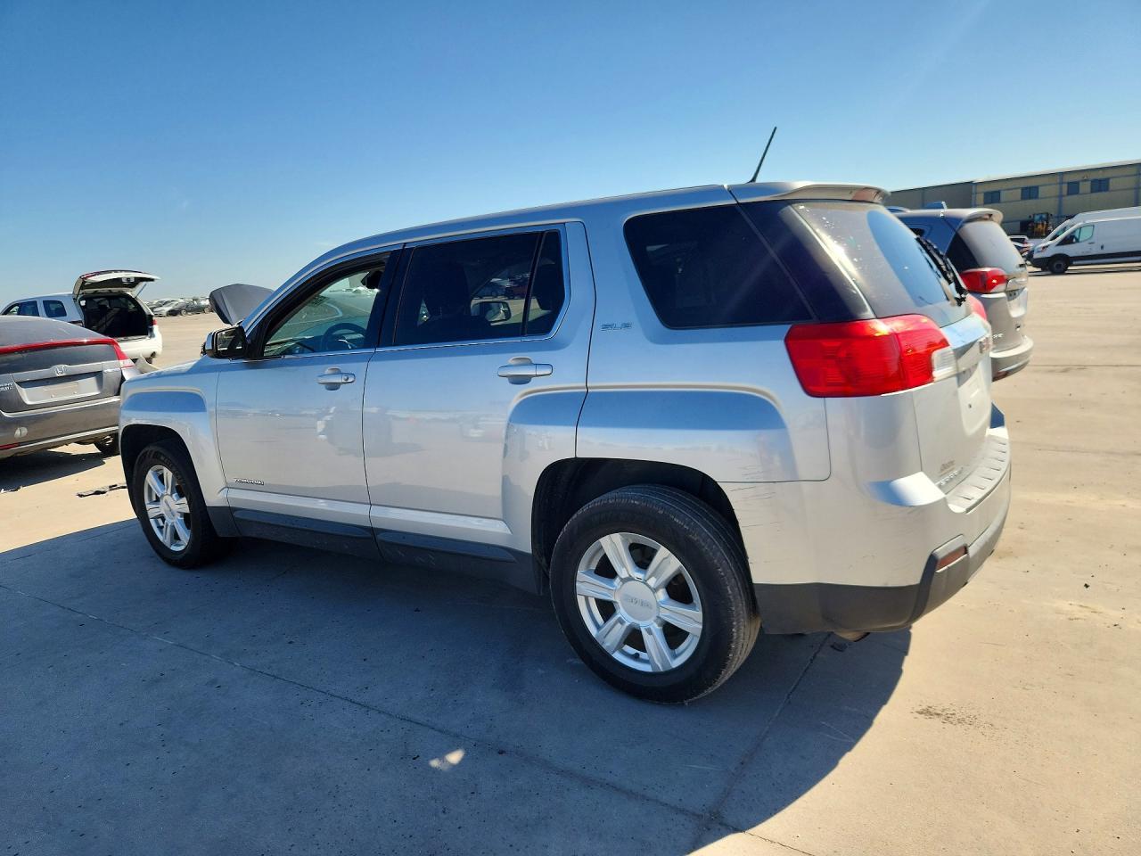 2014 GMC Terrain Sle - Image 2