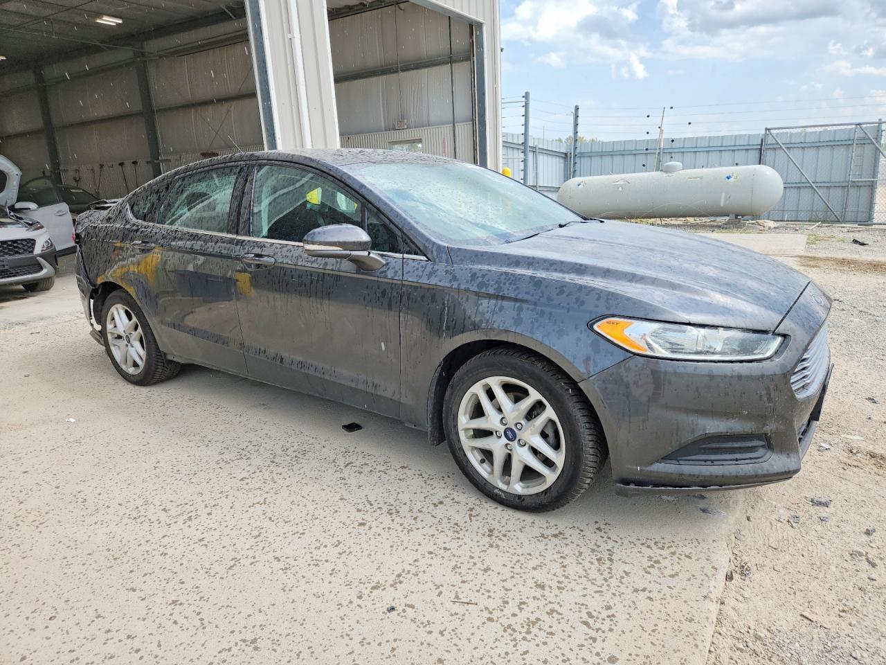 2016 Ford Fusion Se - Image 4