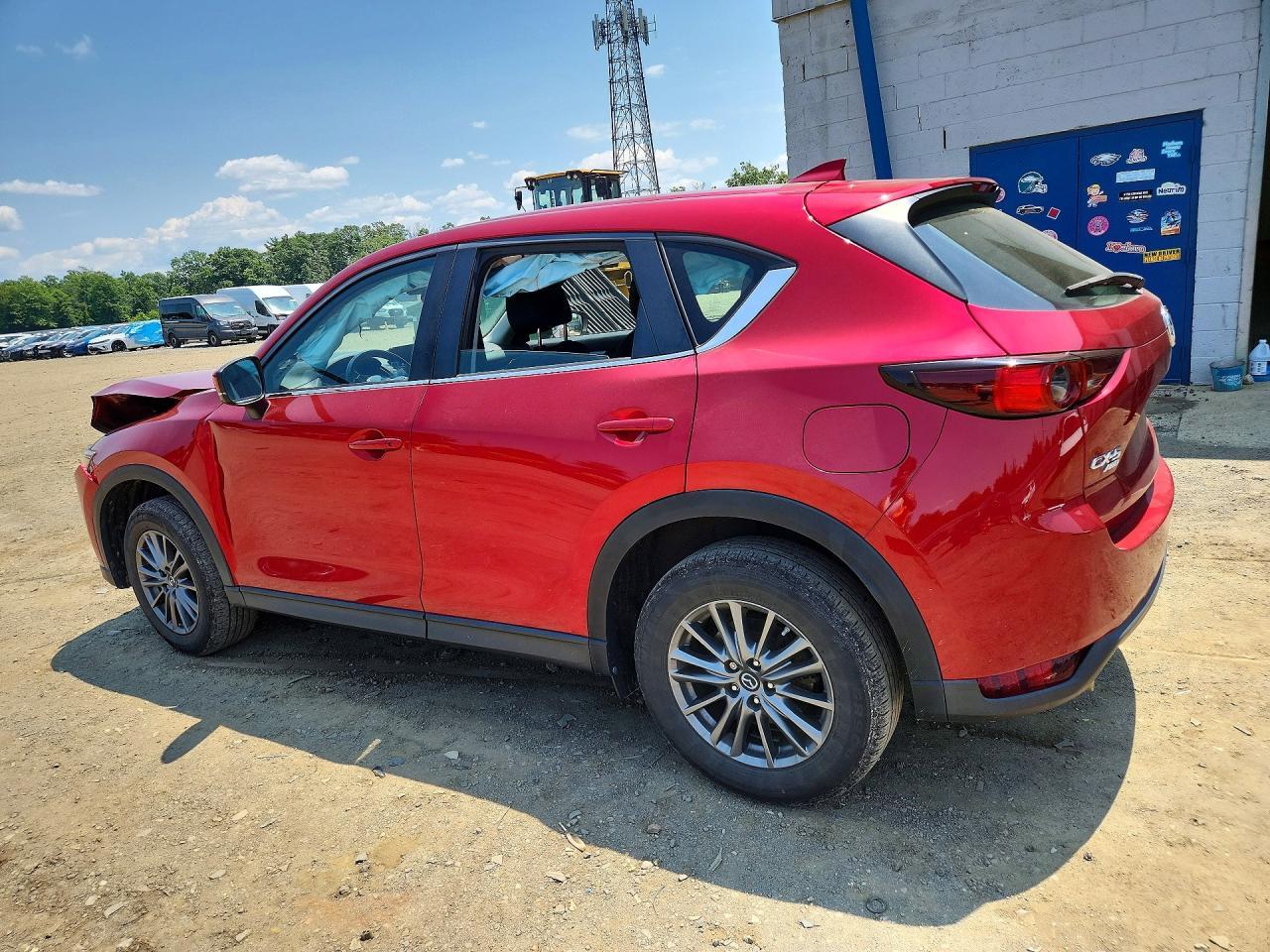 2019 Mazda Cx-5 Sport - Image 2
