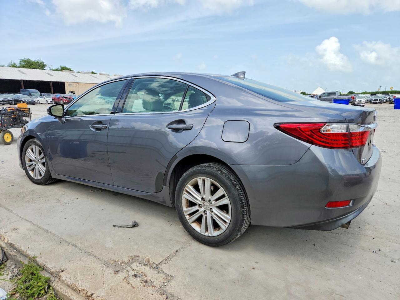 2015 Lexus Es 350 - Фото 2