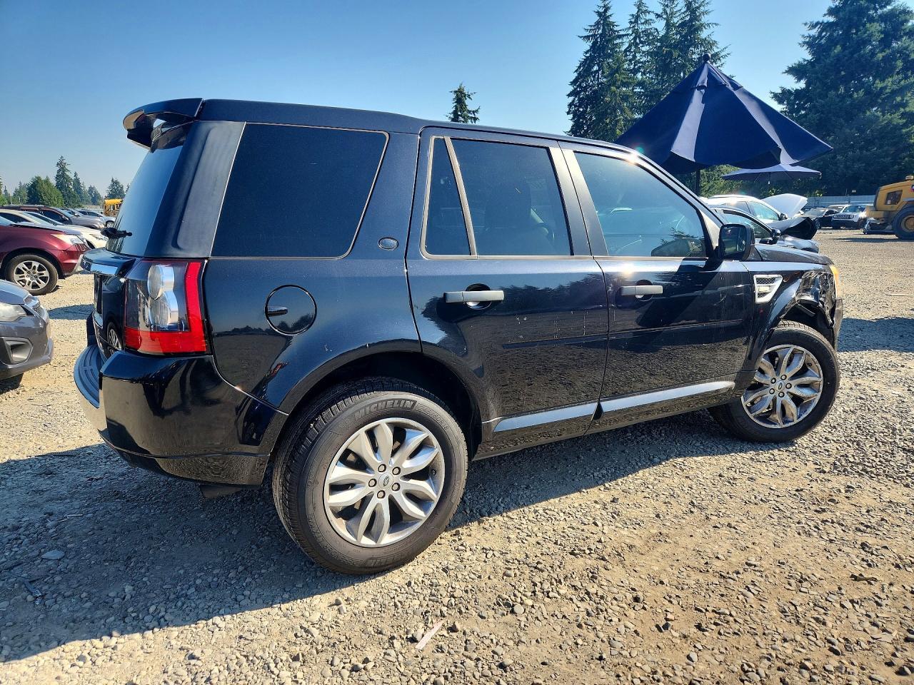 2012 Land Rover Lr2 Hse - Image 3