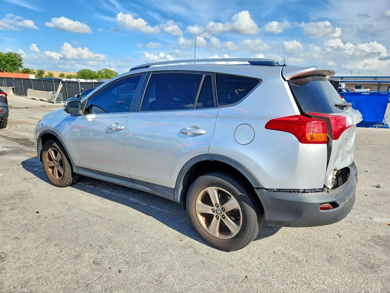2015 Toyota Rav4 Xle - Фото 2
