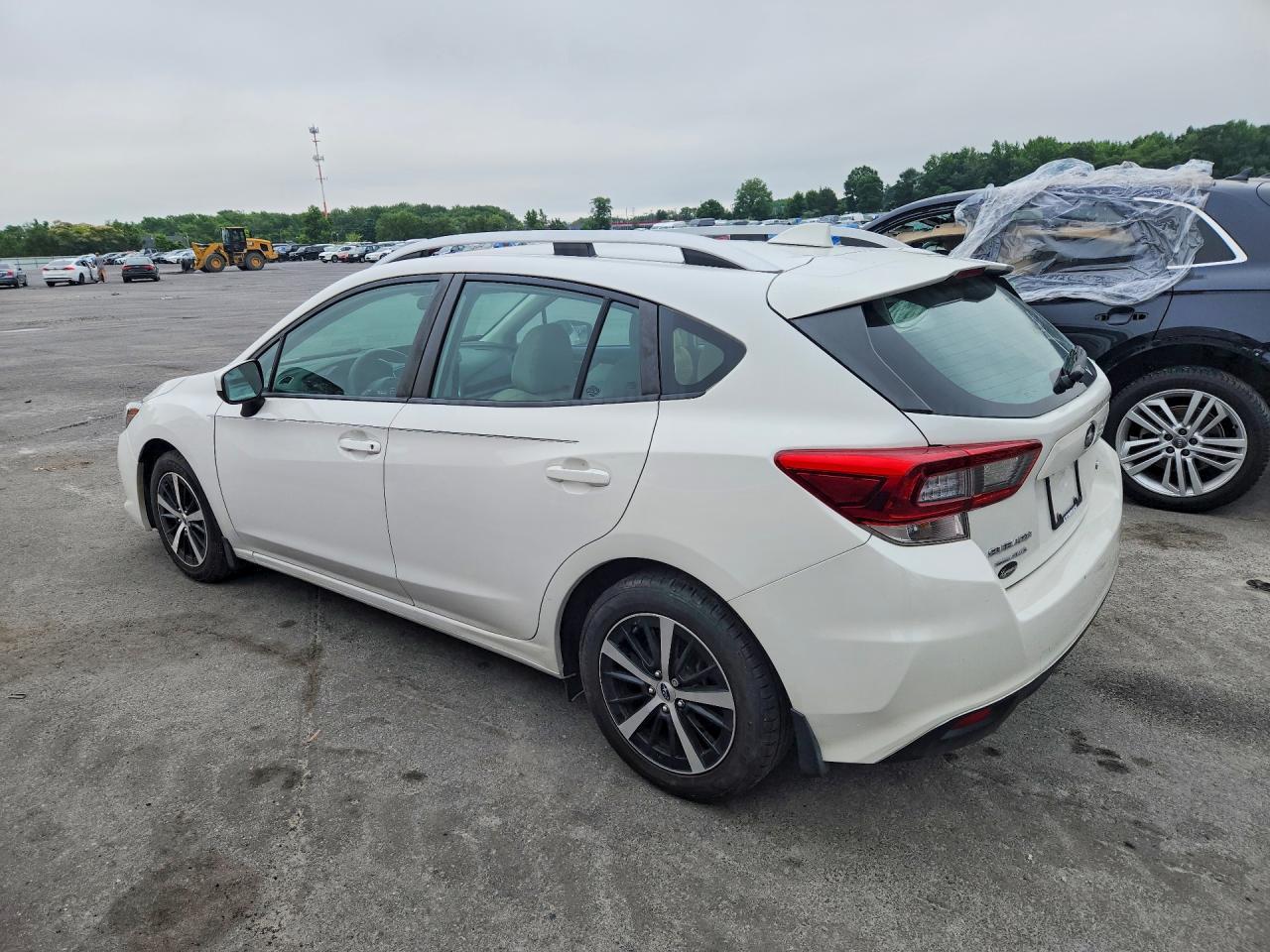 2021 Subaru Impreza Premium - Image 2