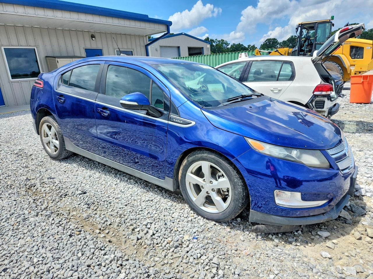 2013 Chevrolet Volt - Image 4