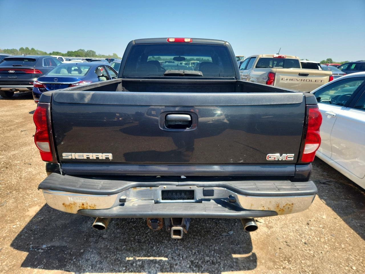 2003 GMC New Sierra K1500 - Фото 6