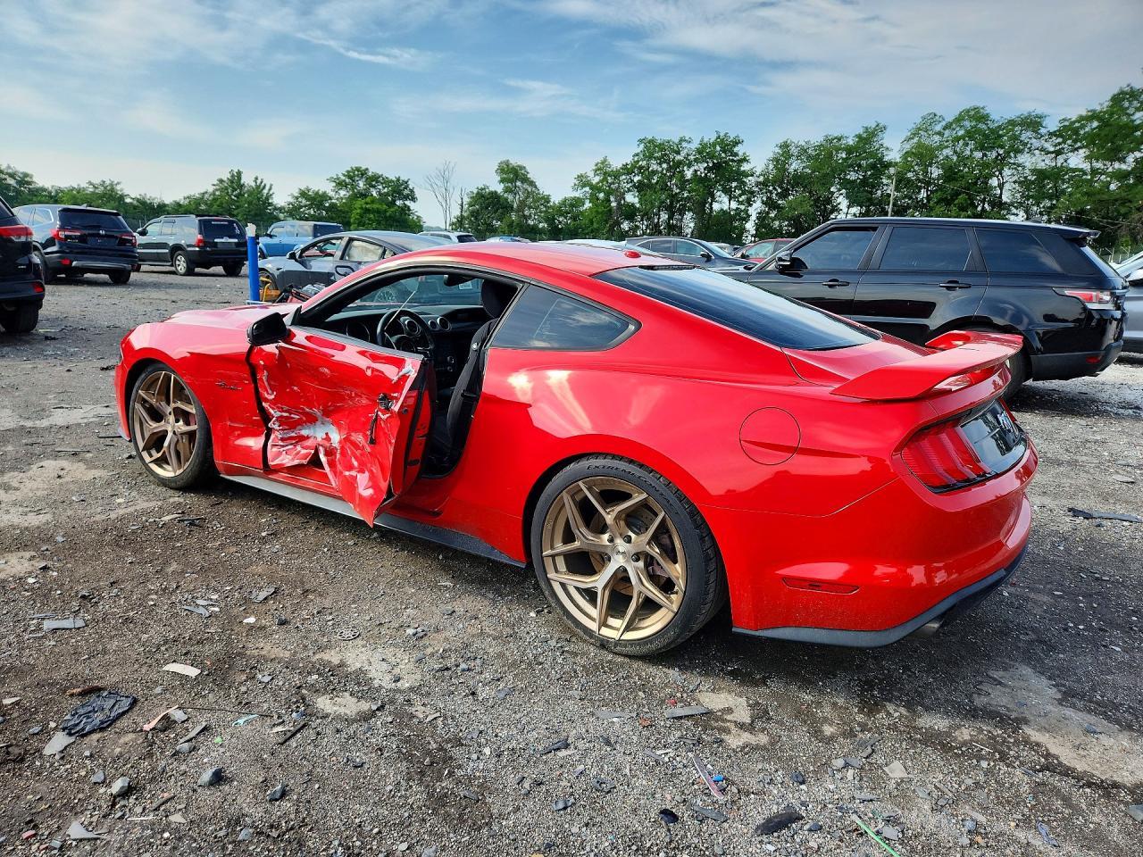 2019 Ford Mustang - Фото 2