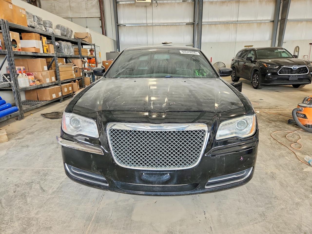 2014 Chrysler 300 - Image 5