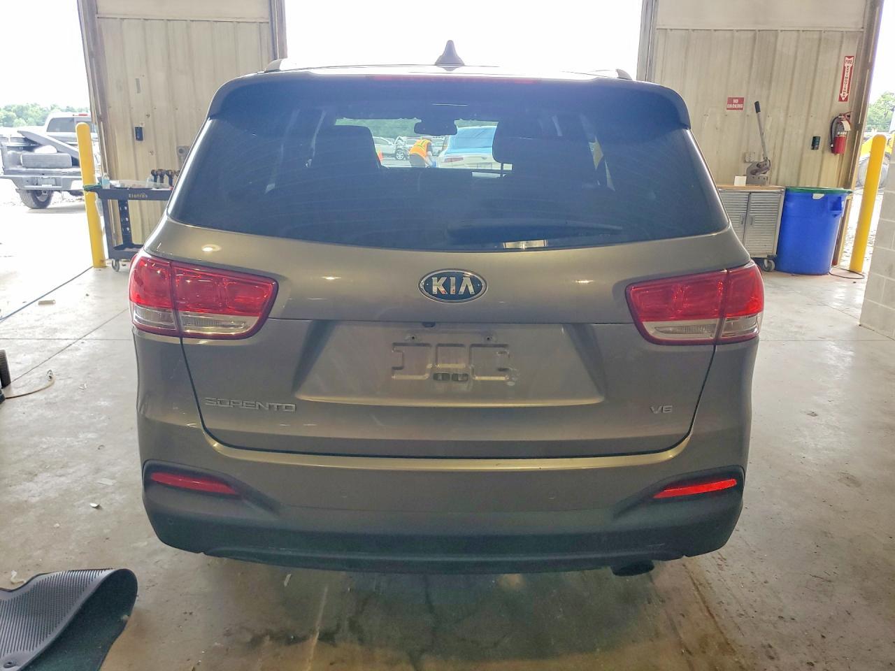 2016 Kia Sorento Lx V6 - Фото 6