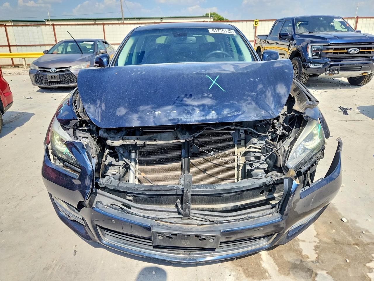 2019 Infiniti Q70 3.7 Luxe - Фото 5