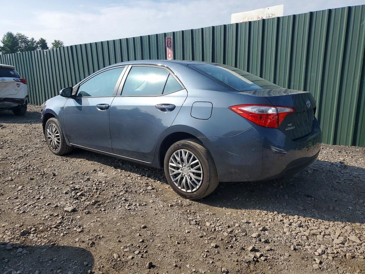 2016 Toyota Corolla Le - Фото 2