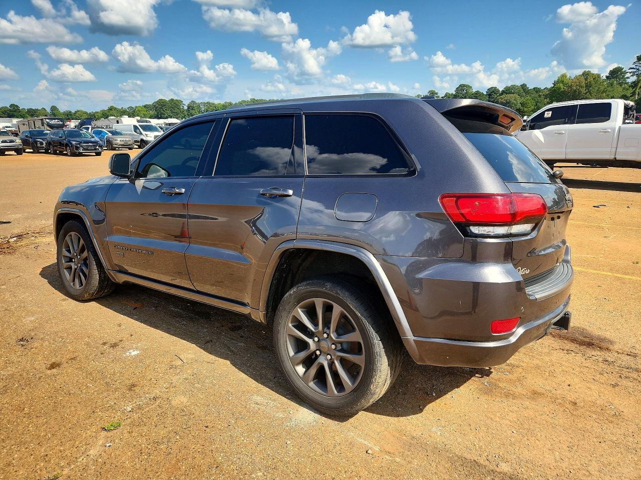 2016 Jeep Grand Cherokee Limited - Фото 2