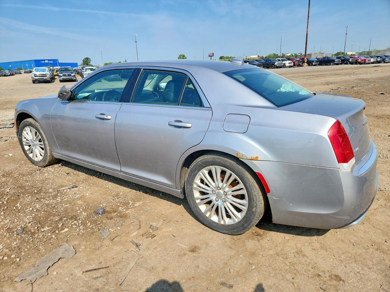 2015 Chrysler 300 Limited - Image 2
