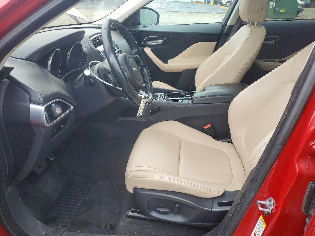 2017 Jaguar F-Pace Premium - Image 7