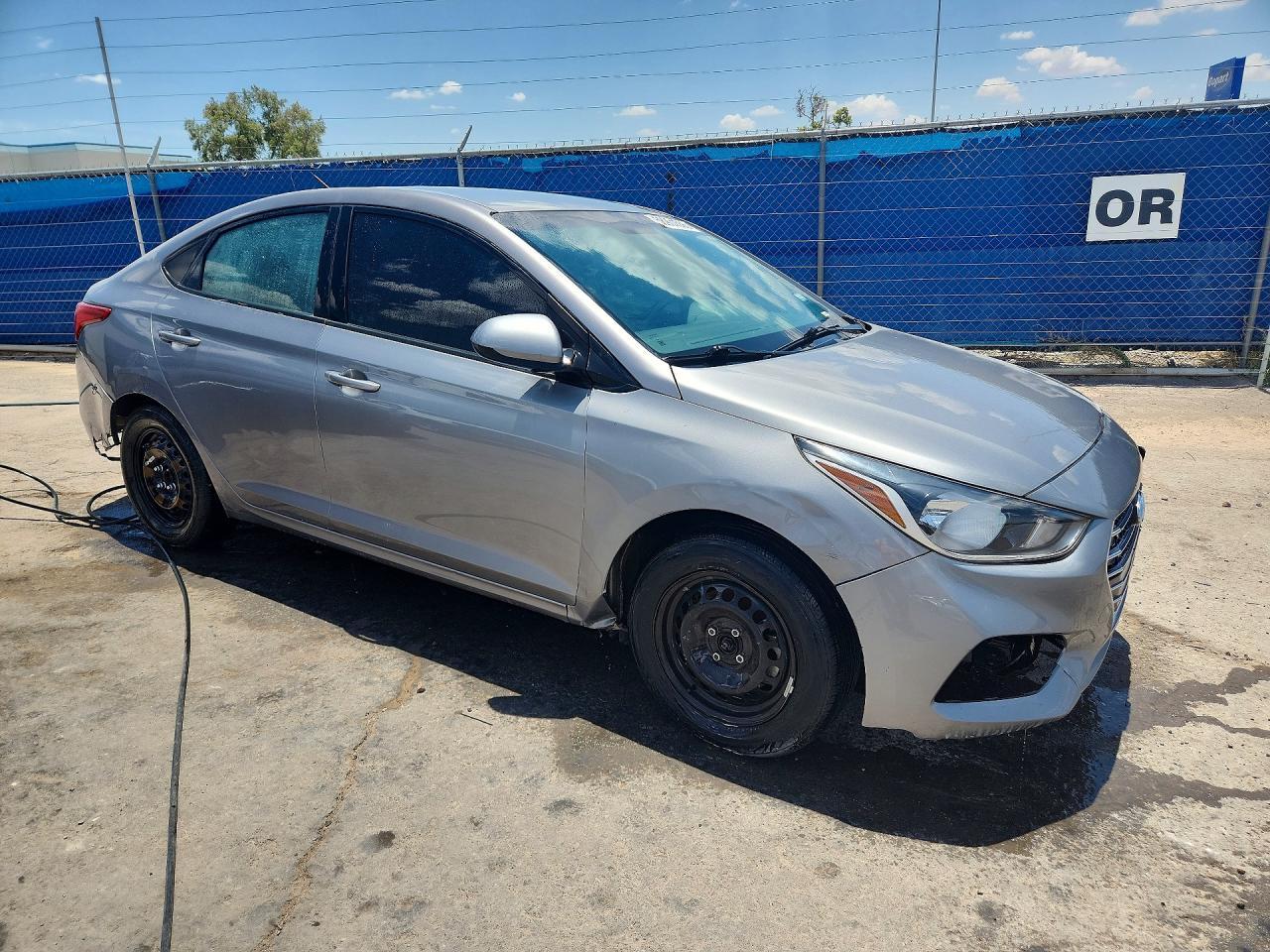 2021 Hyundai Accent Se - Фото 4