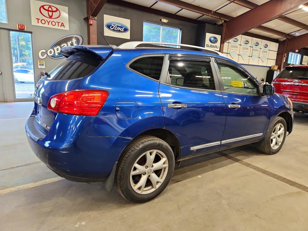 2011 Nissan Rogue S - Image 3