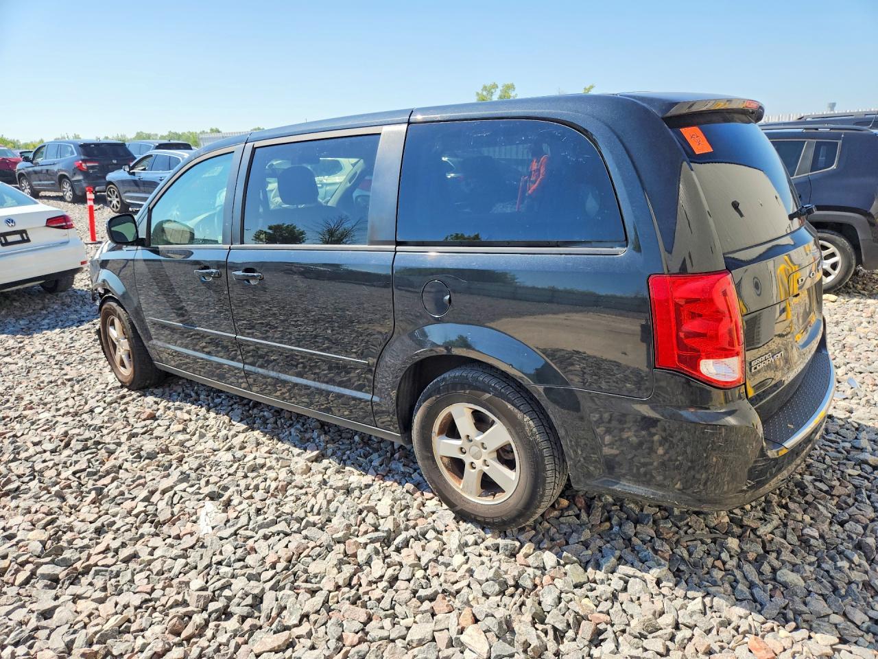 2013 Dodge Grand Caravan Sxt - Фото 2