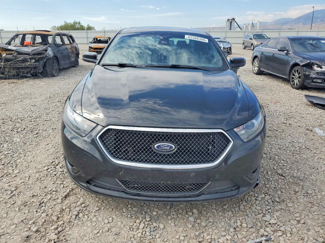 2015 Ford Taurus Sho - Фото 5