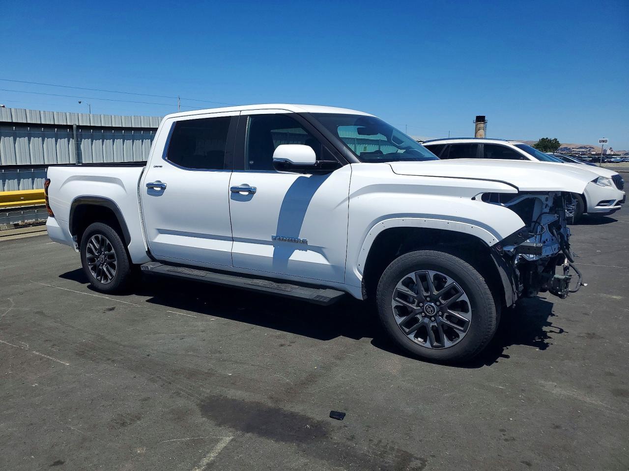 2024 Toyota Tundra Crewmax Limited - Фото 4