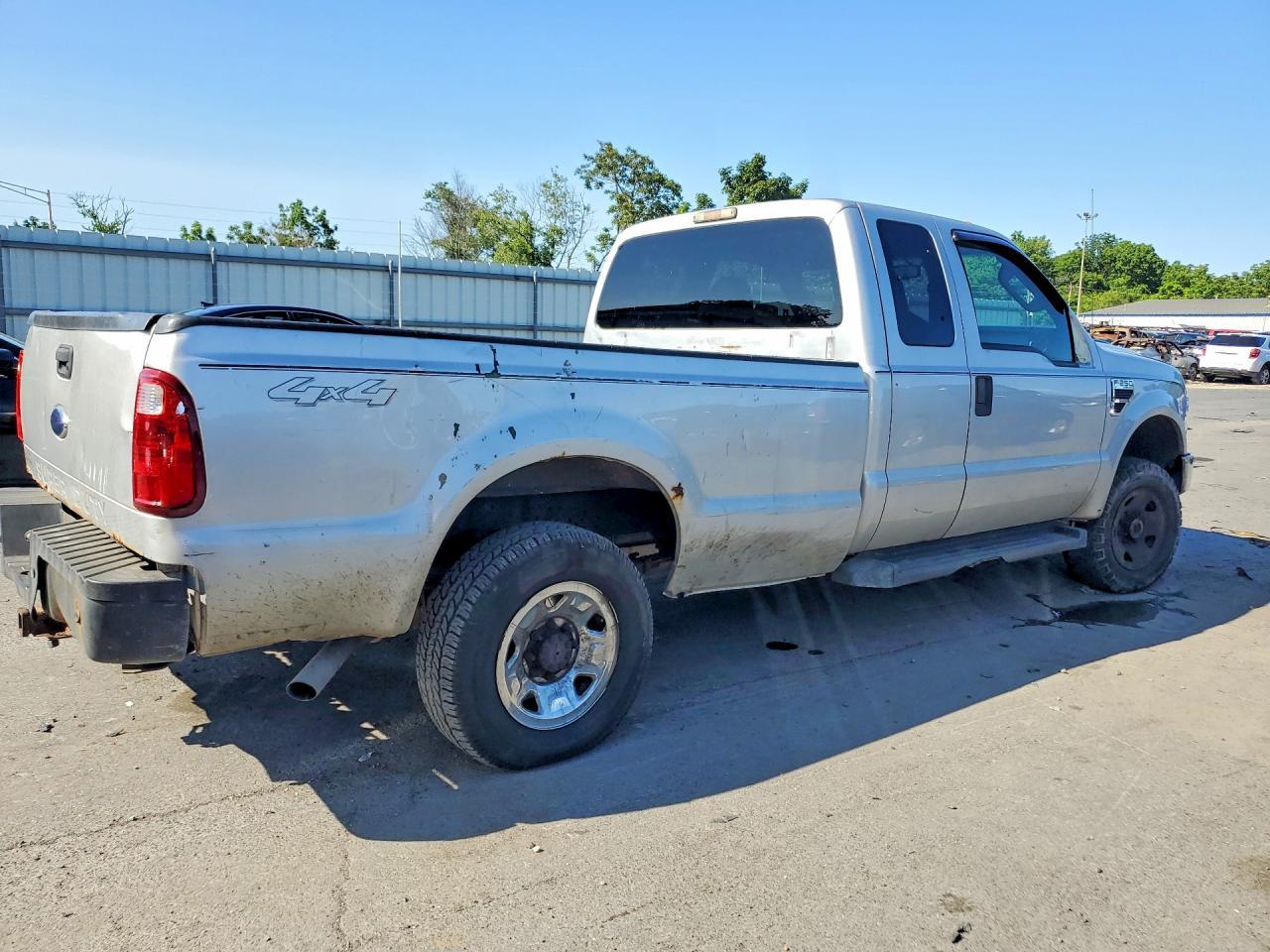 2009 Ford F250 Super Duty - Image 3