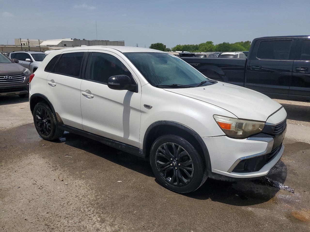 2017 Mitsubishi Outlander Sport Es - Фото 4
