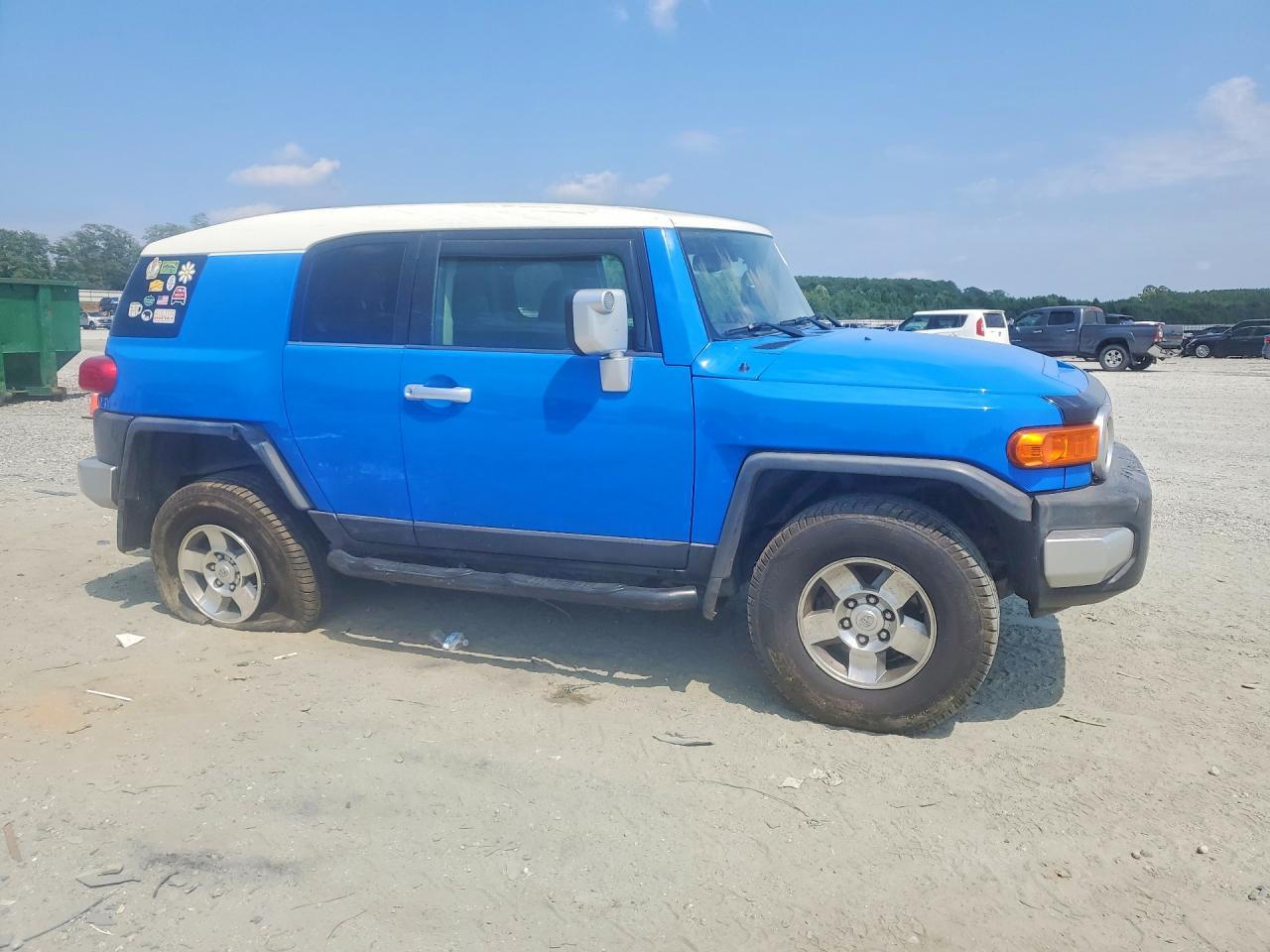 2009 Toyota Fj Cruiser Base - Image 4