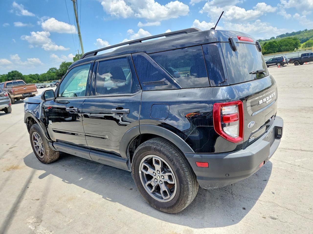 2023 Ford Bronco Sport Big Bend - Image 2